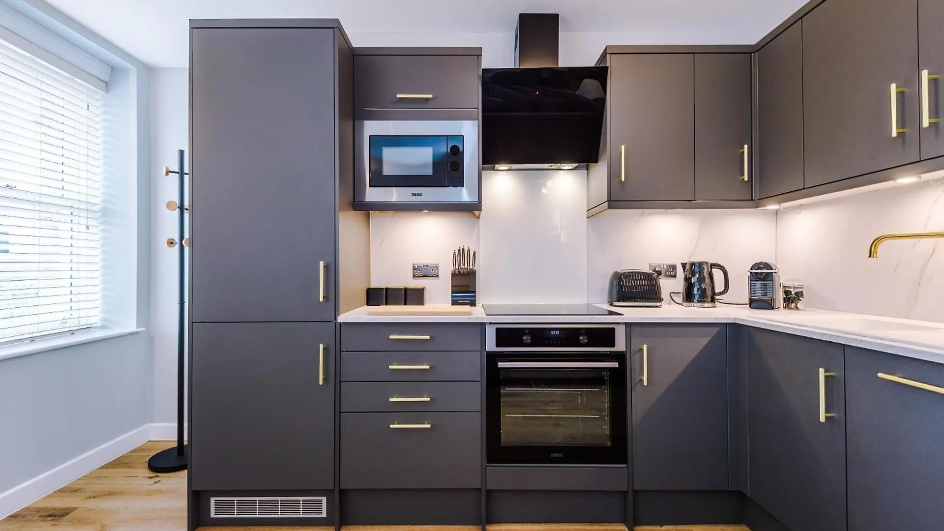 Harrogate House Apt 5 - Central Location Apartment